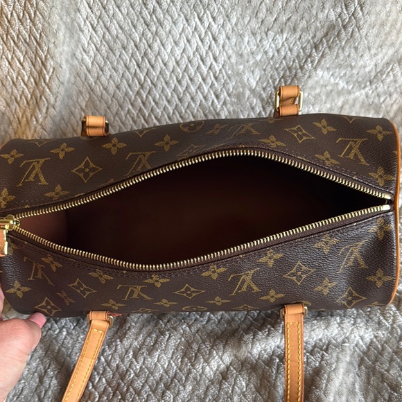 Louis Vuitton Brown Monogram Handbag - Picture 7 of 8